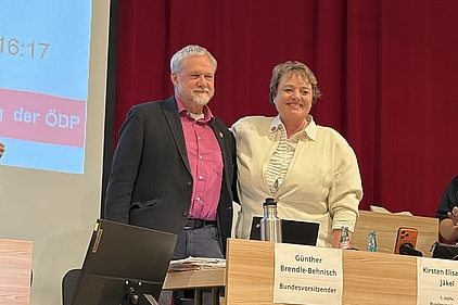 Günther Brendle-Behnisch & Kirsten Jäkel Günther Brendle-Behnisch & Kirsten Jäkel